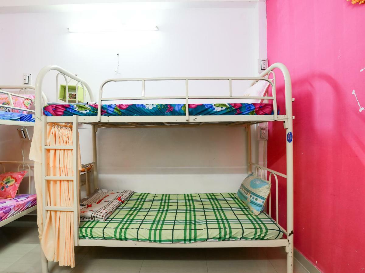 Color House Hostel Ho Chi Minh City Exterior photo